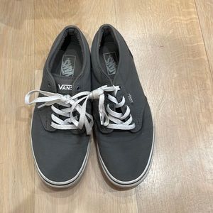 barely worn, great condition vans u.s. men’s size 10.5